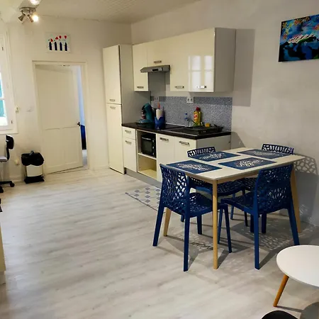 Apartment T2 Entre Riviere Et Chateau Centre Vitre (Ille-et-Vilaine)